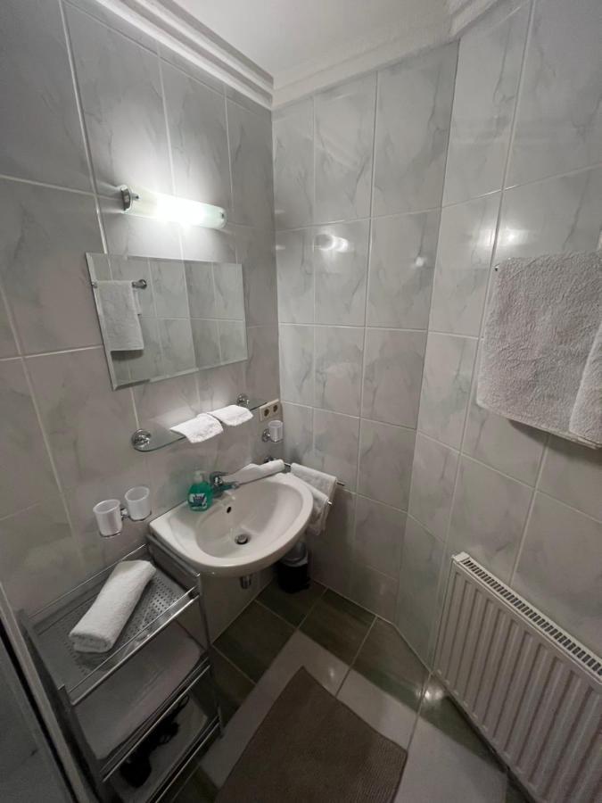 Ferienwohnung Gertraud Und Peter Geisler Finkenberg Ngoại thất bức ảnh