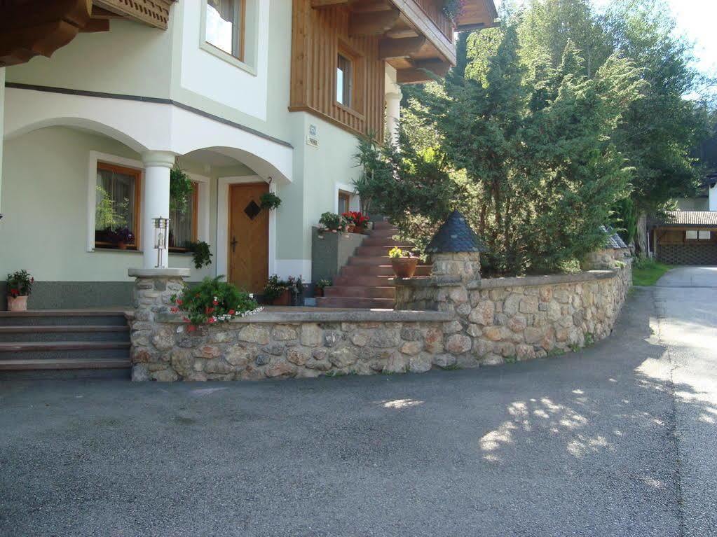 Ferienwohnung Gertraud Und Peter Geisler Finkenberg Ngoại thất bức ảnh